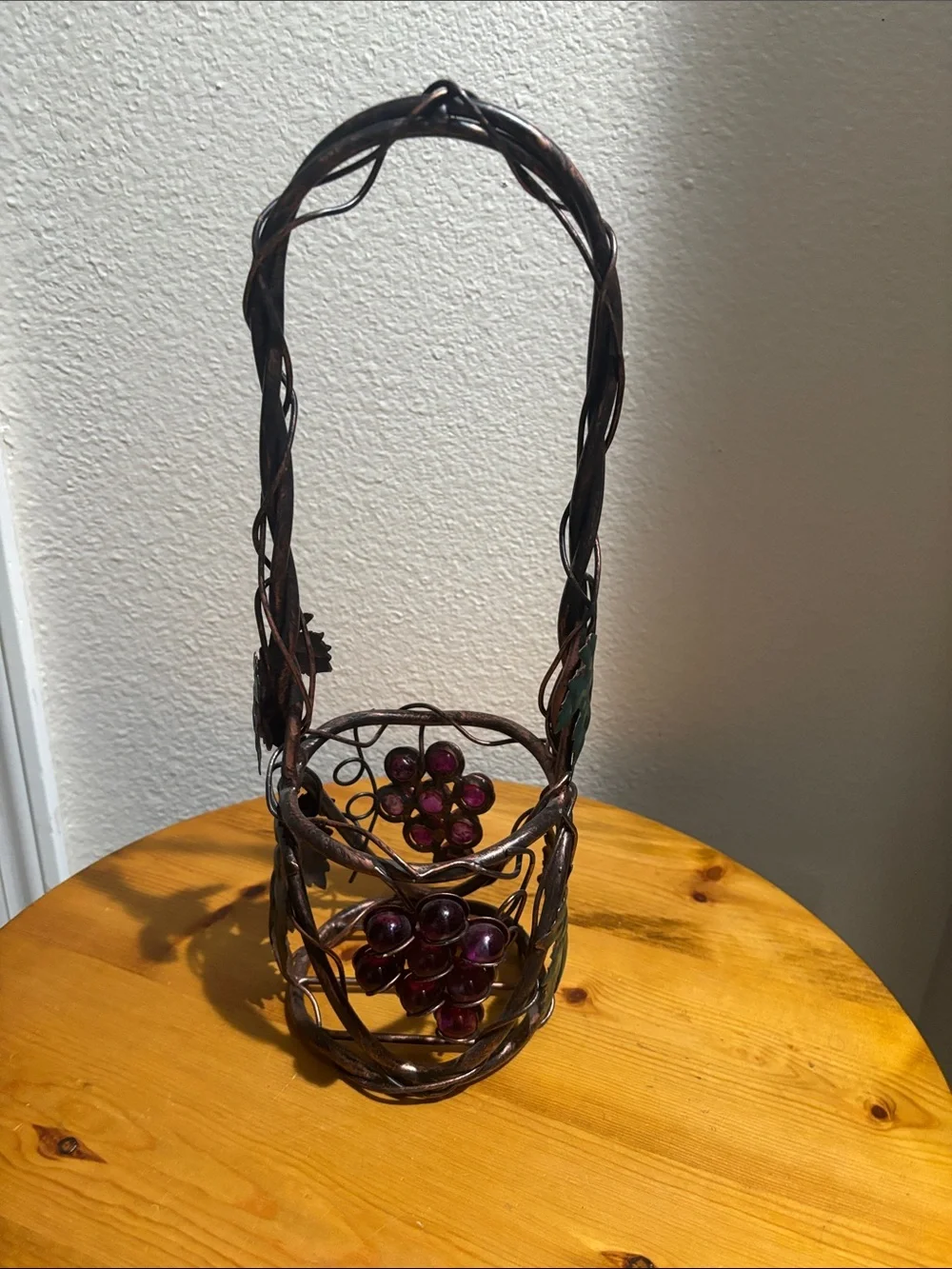 Grapevine Wine Bottle Wire Basket